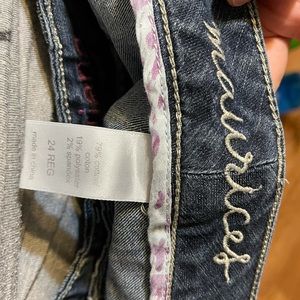 Maurices jeans
